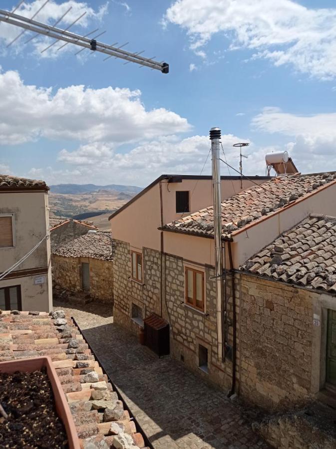 Casa Vacanze Borgo Gulini Da Anna Petralia Soprana Bagian luar foto