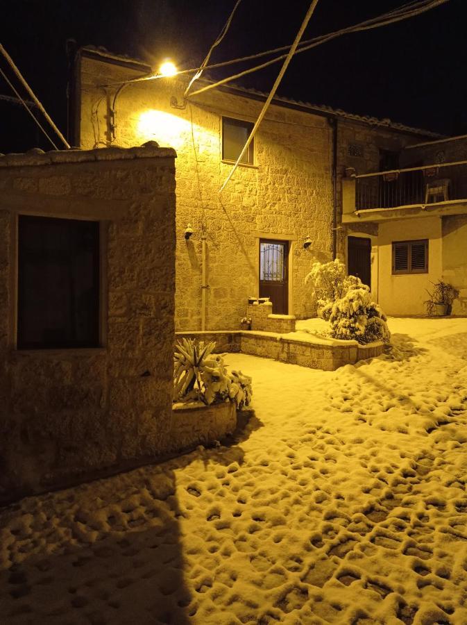 Casa Vacanze Borgo Gulini Da Anna Petralia Soprana Bagian luar foto